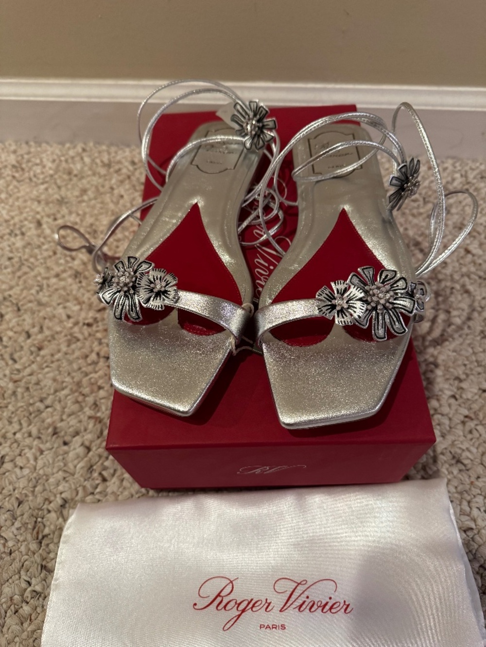 Roger Vivier Ladies Sandals Size 8.5